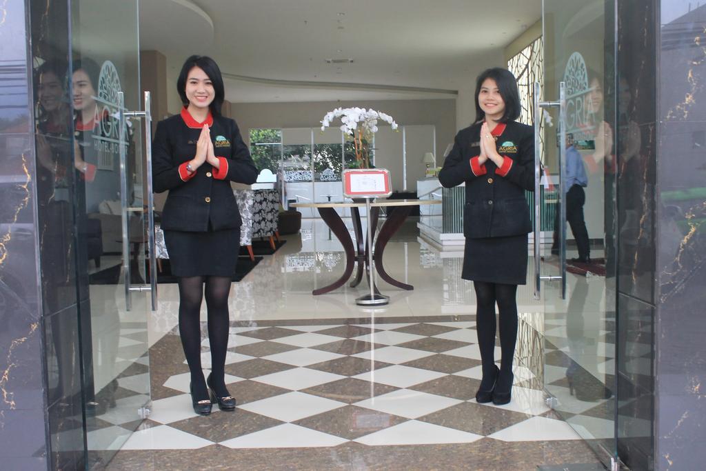 Agria Hotel Bogor Extérieur photo