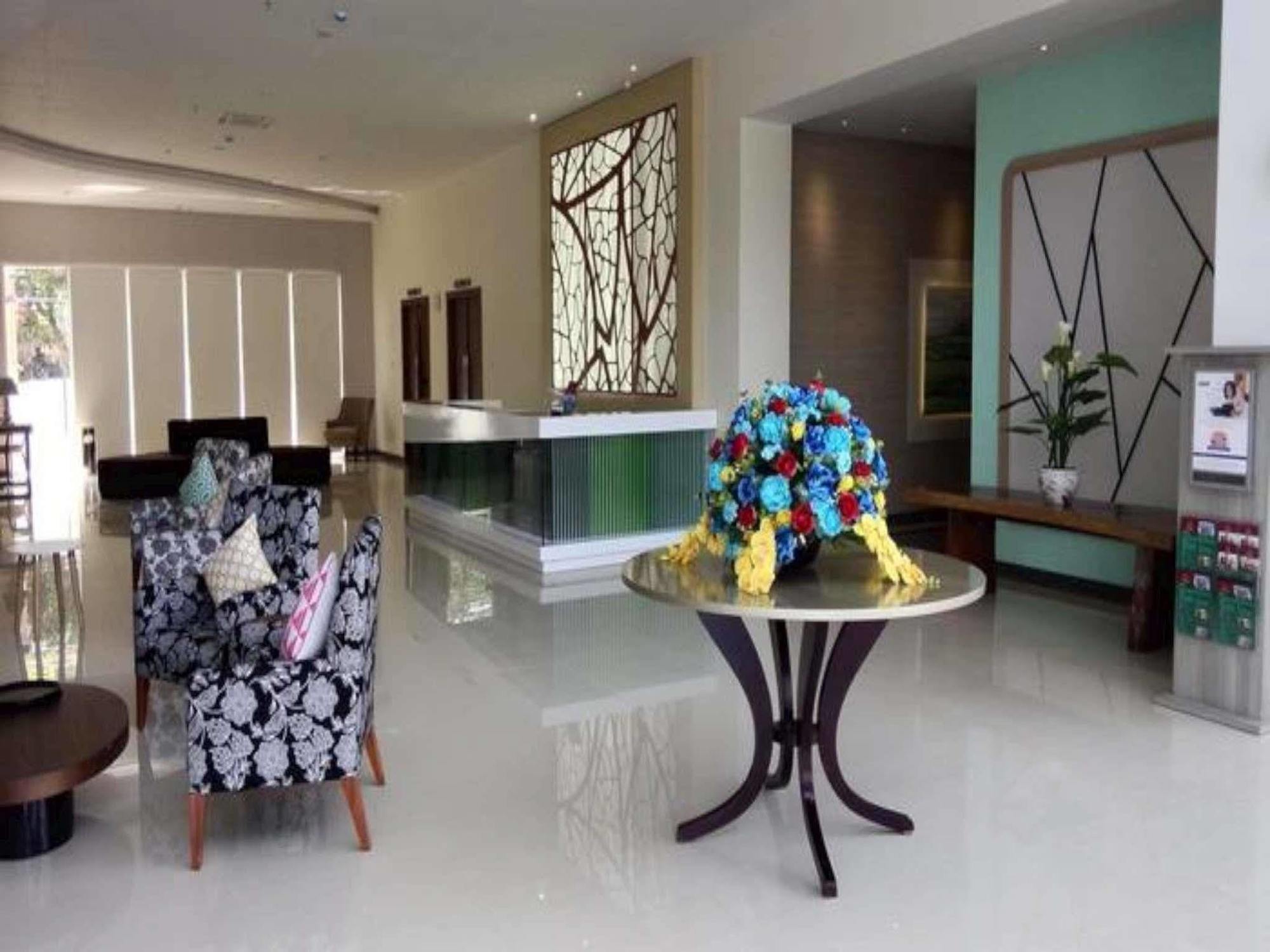 Agria Hotel Bogor Extérieur photo