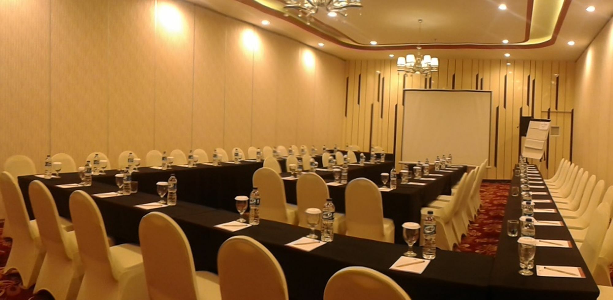 Agria Hotel Bogor Extérieur photo